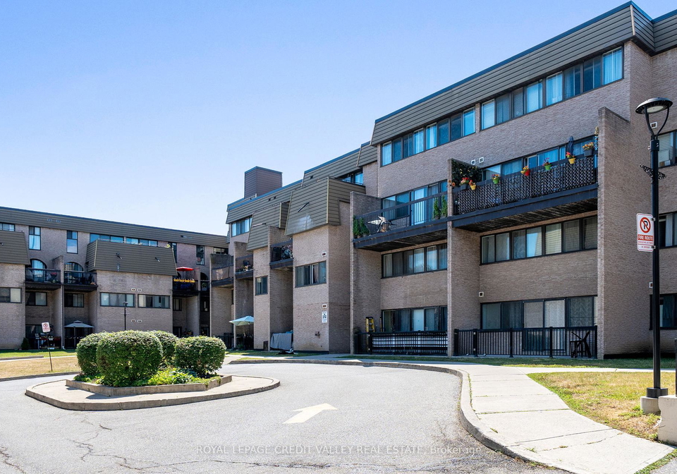 2095-roche-court-mississauga-ontario-w12358703
