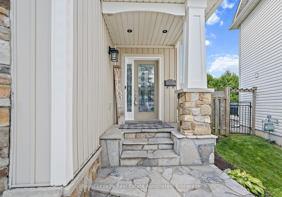 27-browns-crescent-halton-hills-ontario-w12358736