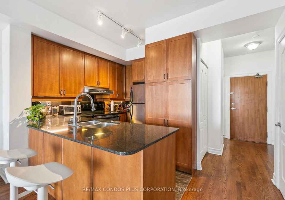 1-elm-drive-w-mississauga-ontario-w12358791