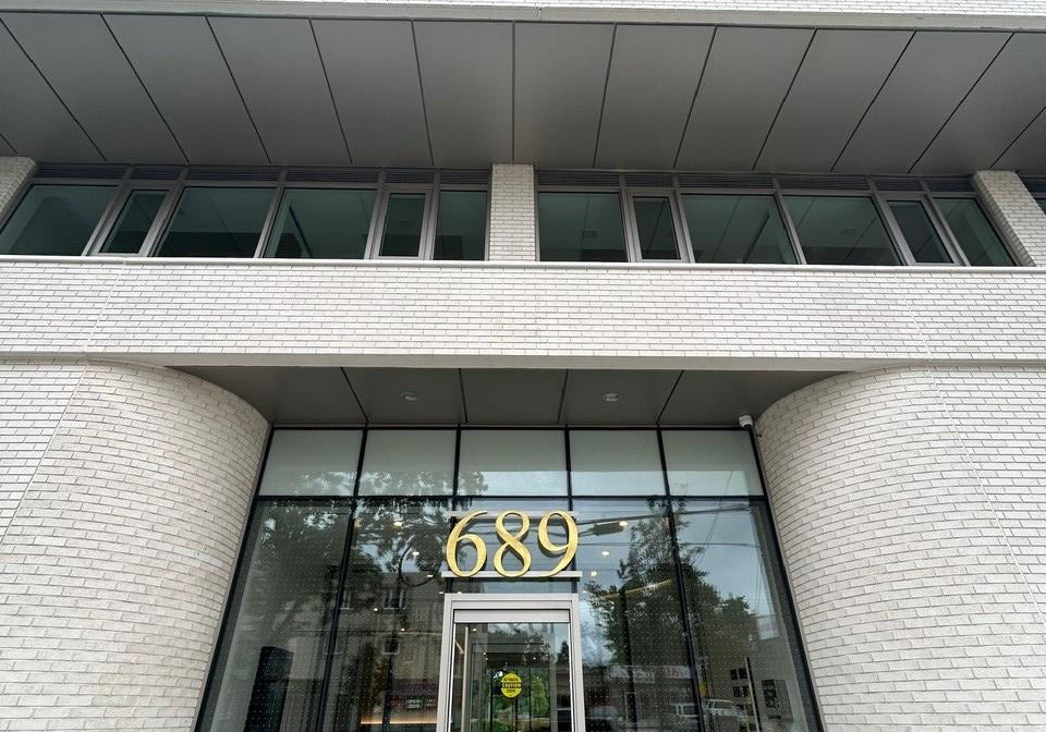 689-the-queensway-drive-etobicoke-ontario-w12358919
