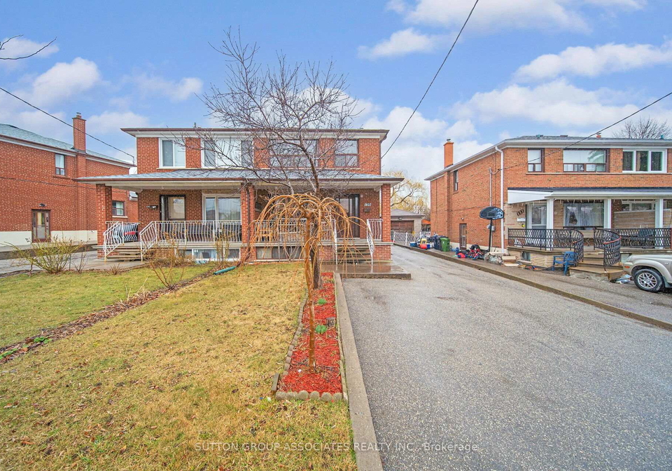 139-giltspur-drive-york-ontario-w12359203