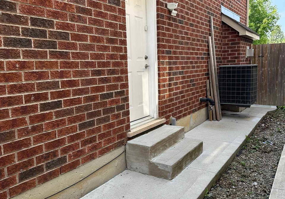 8-nelly-court-brampton-ontario-w12359283