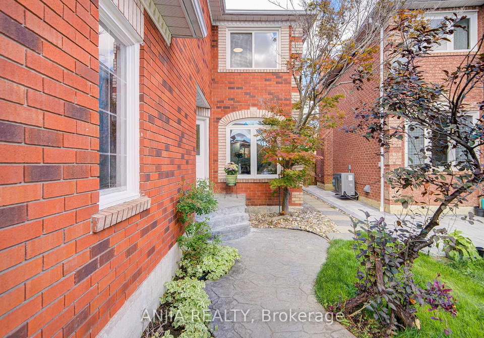 1197-dream-crest-road-mississauga-ontario-w12359330