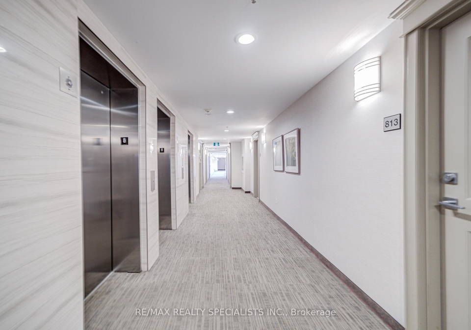 2486-old-bronte-road-oakville-ontario-w12359350
