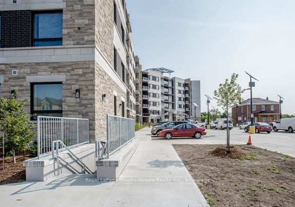 33-whitmer-street-milton-ontario-w12359591