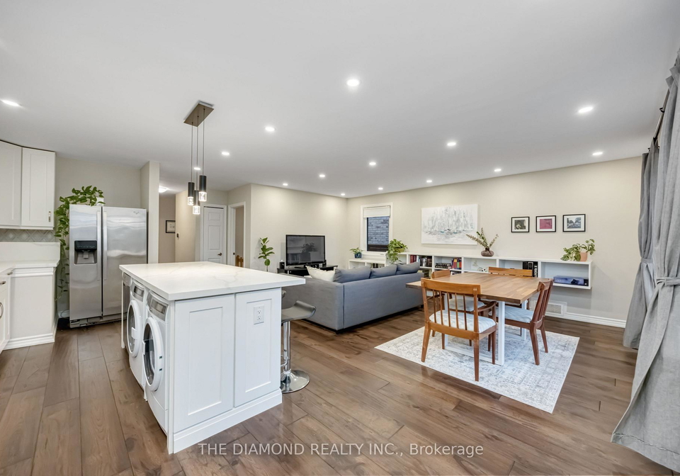 21-gracefield-avenue-north-york-ontario-w12359634