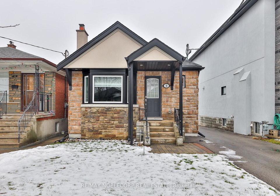 16-little-boulevard-north-york-ontario-w12359791