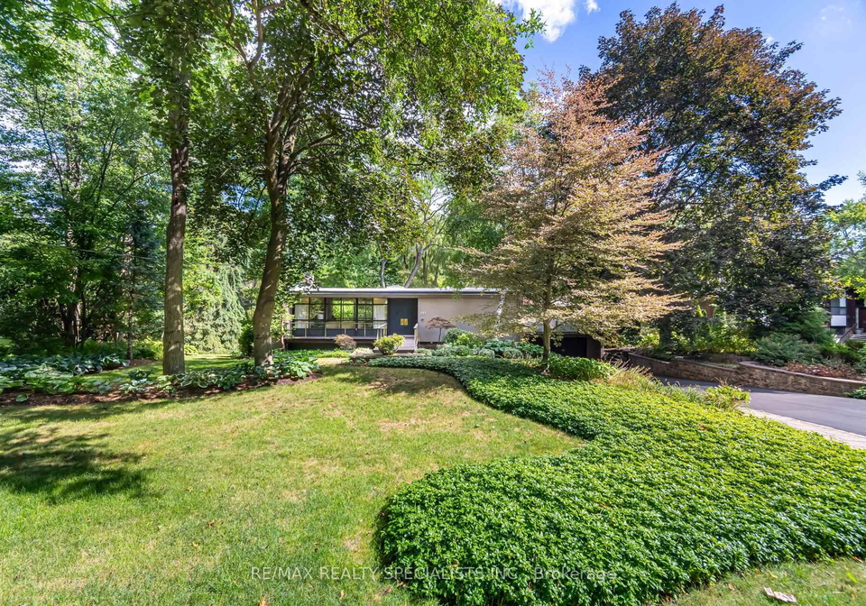 251-dickson-park-crescent-mississauga-ontario-w12360019