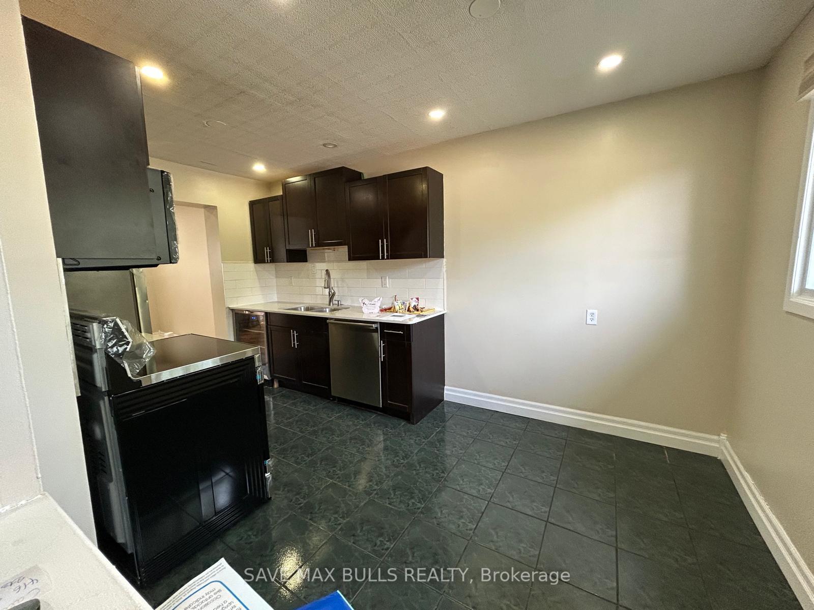 81-hansen-road-n-brampton-ontario-w12360430