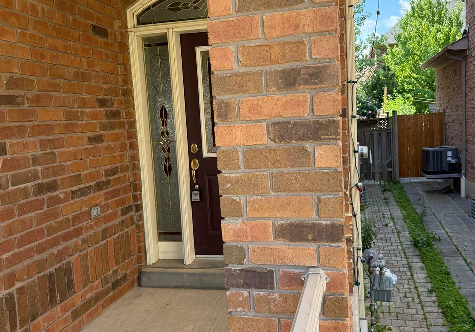 4792-glasshill-grove-mississauga-ontario-w12360484