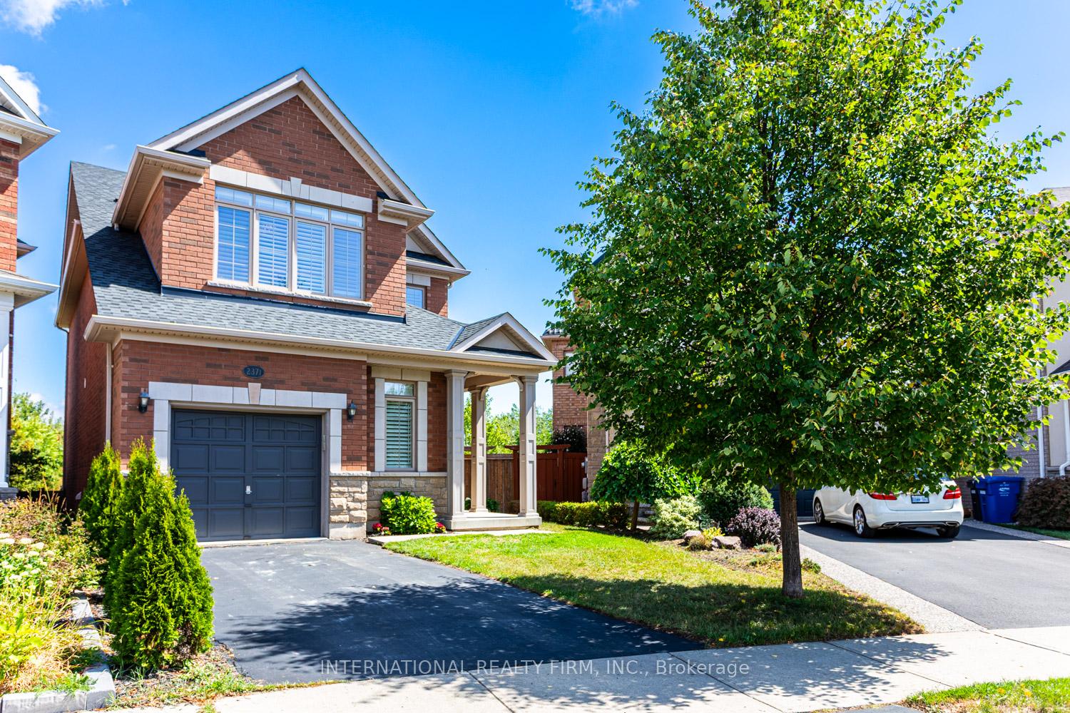 2371-quetico-crescent-oakville-ontario-w12360494