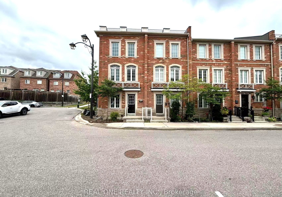 15-adam-oates-heights-york-ontario-w12360670