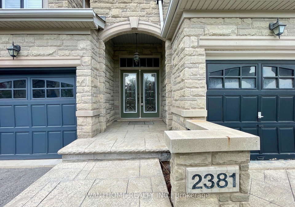 2381-wasaga-drive-s-oakville-ontario-w12360675
