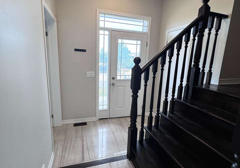418-dougall-avenue-caledon-ontario-w12360803
