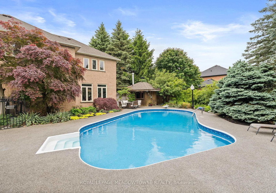 3-thomas-court-halton-hills-ontario-w12360964