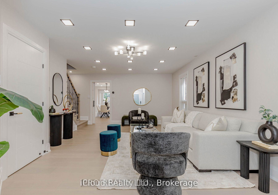 5696-margarita-crescent-mississauga-ontario-w12361073