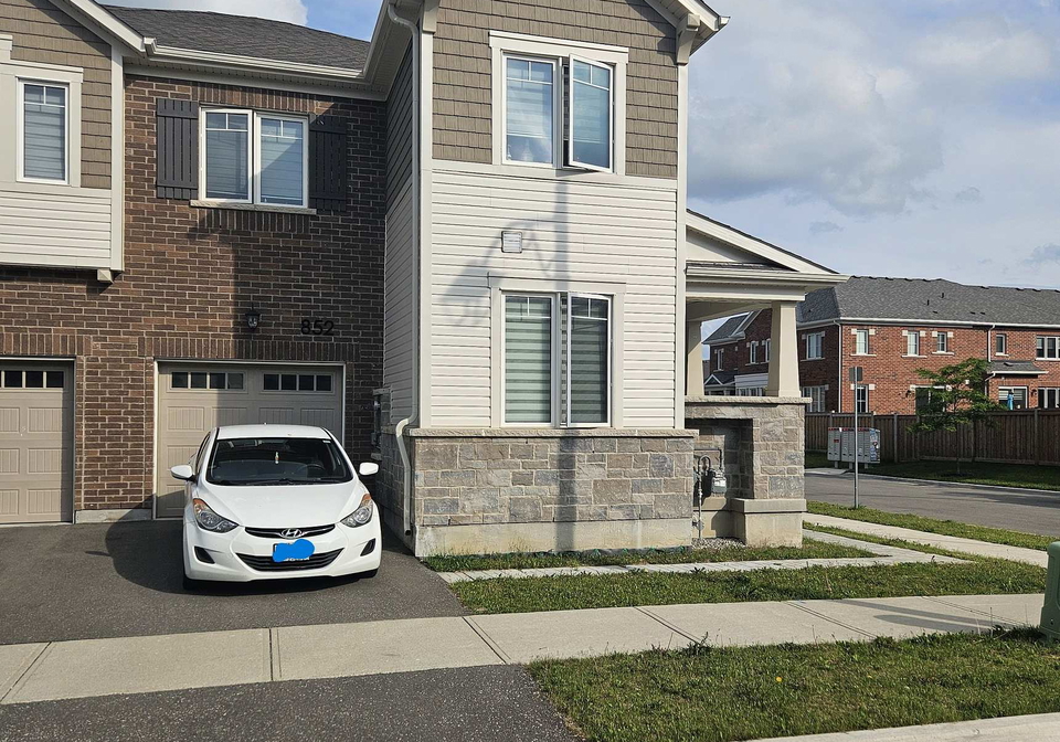 852-aspen-terrace-milton-ontario-w12361358