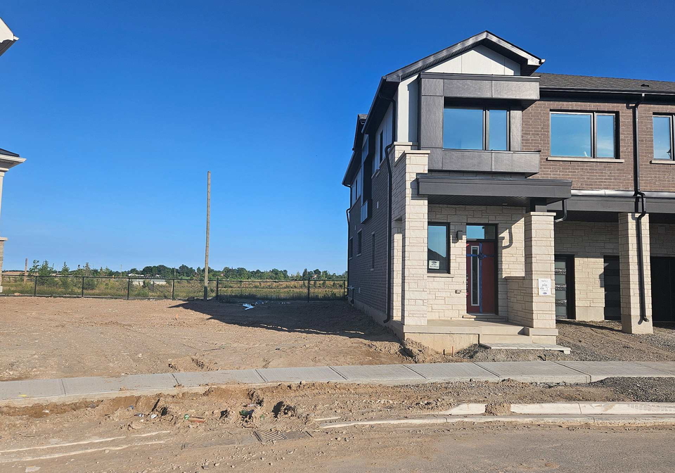 1535-rutland-terrace-milton-ontario-w12361370