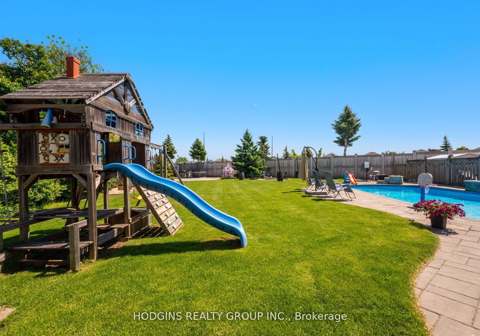 1376-avon-drive-mississauga-ontario-w12361498