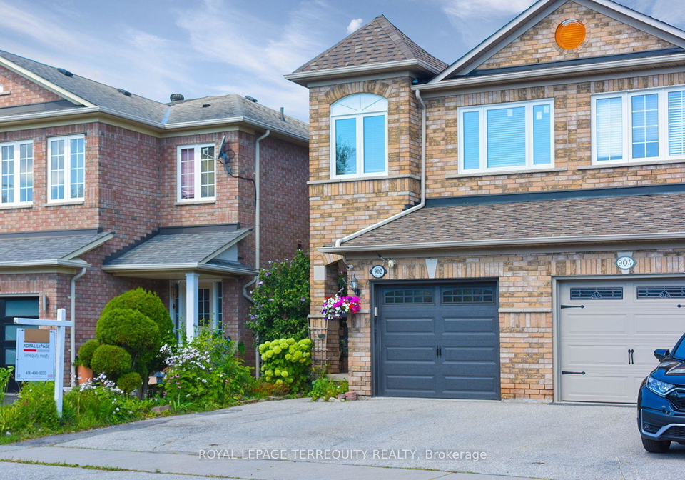 902-ledbury-crescent-mississauga-ontario-w12361600