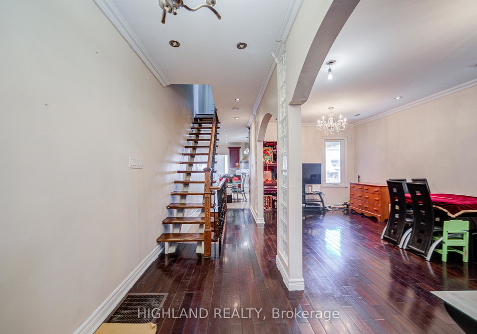 123-russett-avenue-toronto-ontario-w12361664