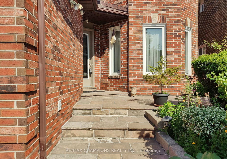 97-castlehill-road-brampton-ontario-w12361703