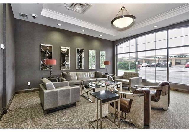 205-lakeshore-road-w-oakville-ontario-w12362311