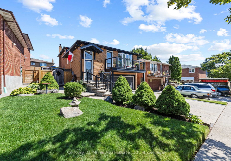 1363-harmsworth-square-oakville-ontario-w12362599