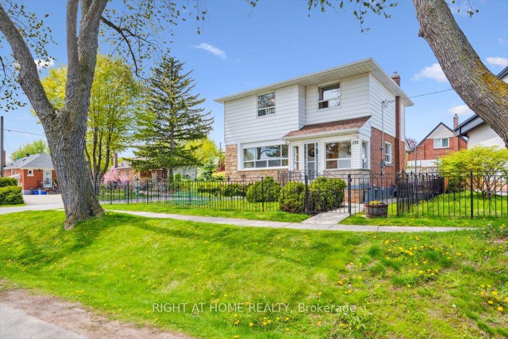 133-prince-charles-drive-oakville-ontario-w12362740