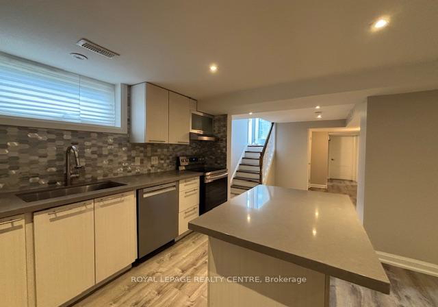 40-summerfield-crescent-etobicoke-ontario-w12362911