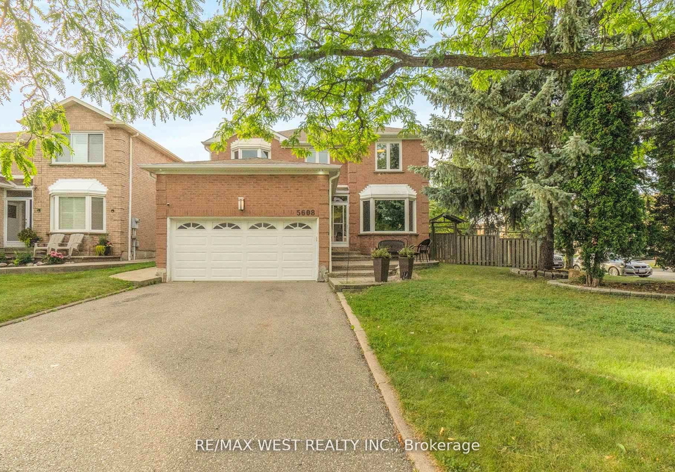 5608-goldenbrook-drive-mississauga-ontario-w12362925