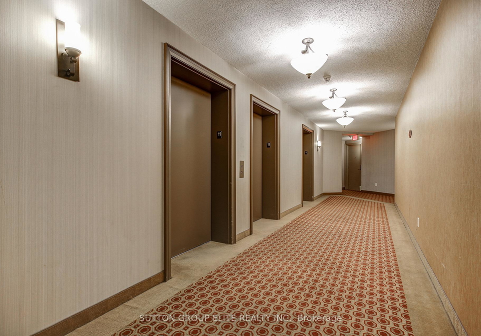 220-forum-drive-mississauga-ontario-w12362927
