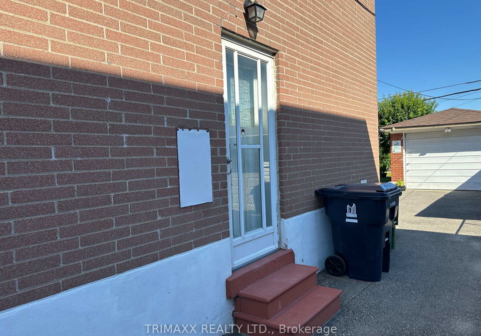 14-brigham-circuit-w-etobicoke-ontario-w12363064