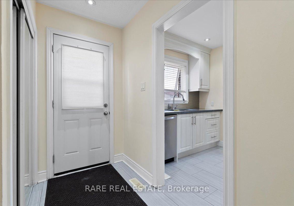 148-town-house-crescent-brampton-ontario-w12363178