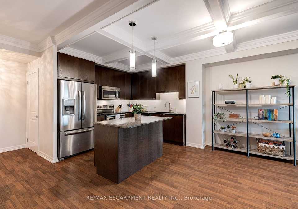 3563-lake-shore-boulevard-w-etobicoke-ontario-w12363216