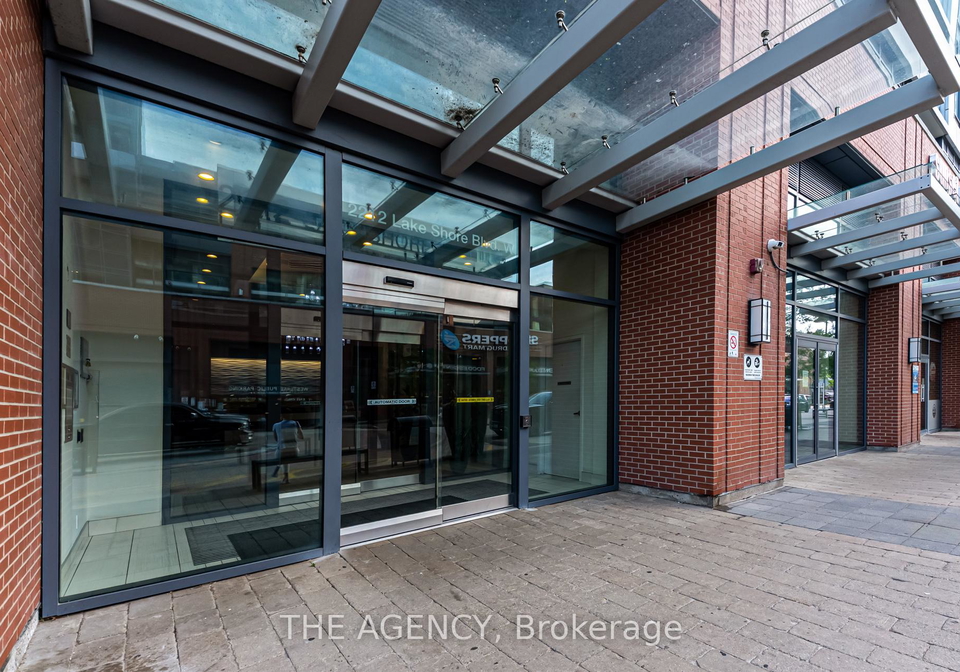 2212-lake-shore-boulevard-etobicoke-ontario-w12363347