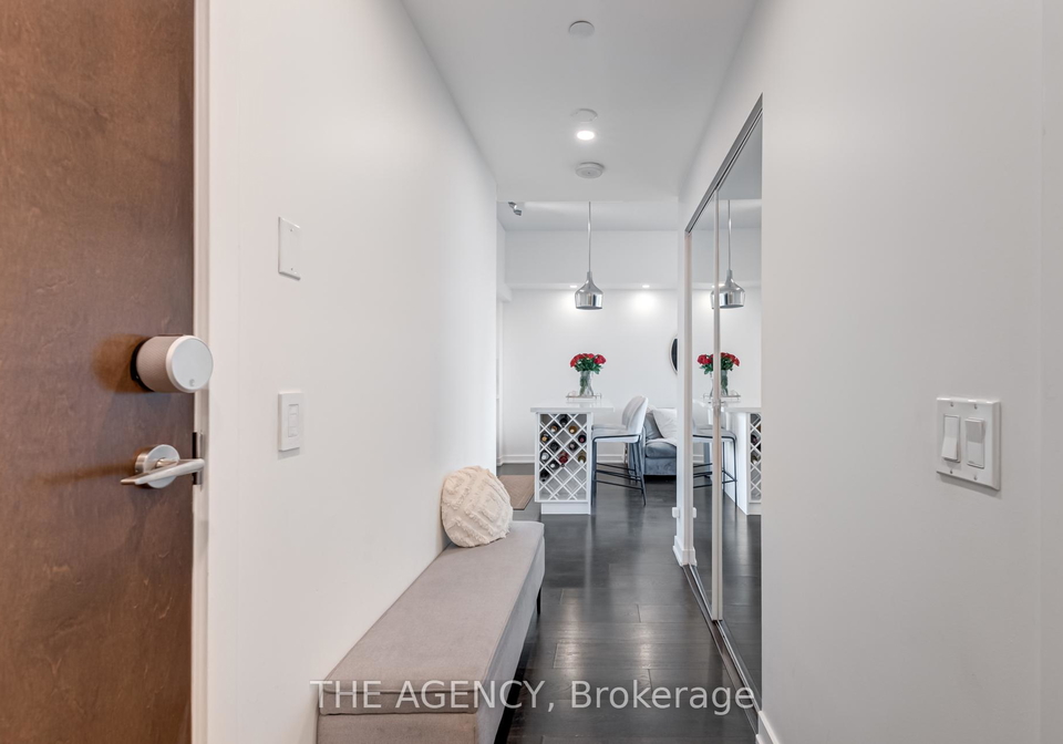 2212-lake-shore-boulevard-etobicoke-ontario-w12363347