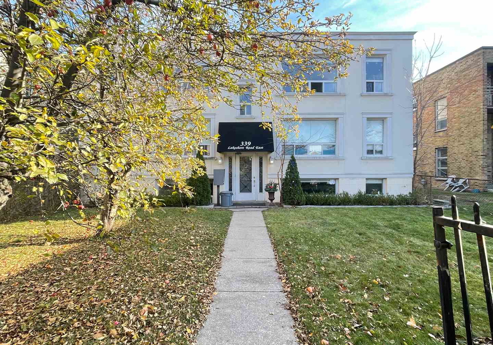 339-lakeshore-road-e-mississauga-ontario-w12363530