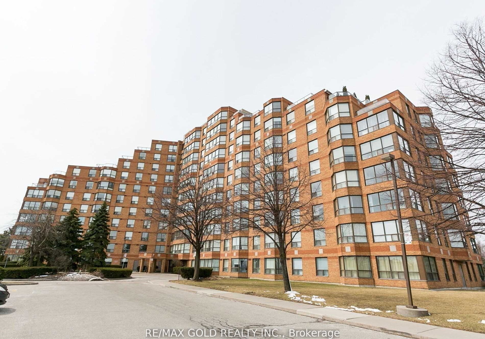 6-humberline-drive-n-etobicoke-ontario-w12363578