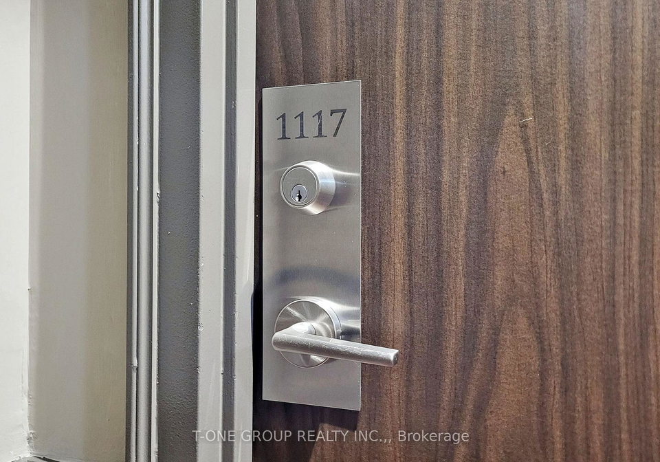 1485-e-lakeshore-road-e-mississauga-ontario-w12363660