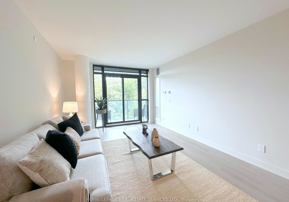 3385-dundas-street-w-toronto-ontario-w12364002