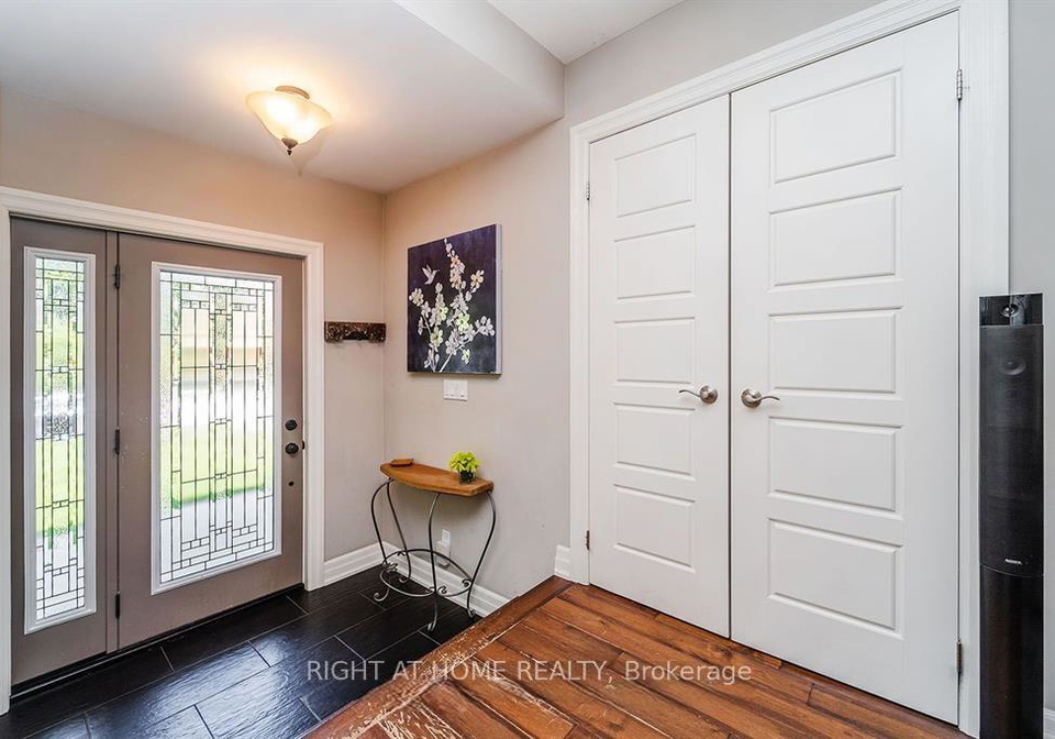 454-seabourne-drive-oakville-ontario-w12364176