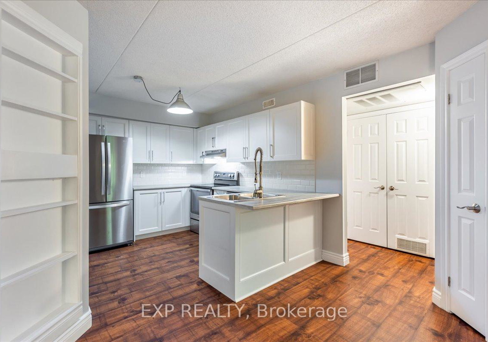 2030-cleaver-avenue-burlington-ontario-w12364182