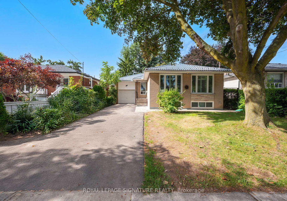 16-pagoda-place-etobicoke-ontario-w12364520