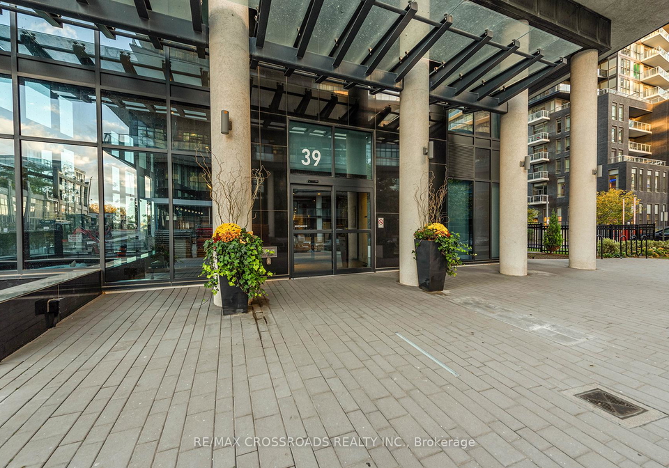 39-annie-craig-drive-etobicoke-ontario-w12364535