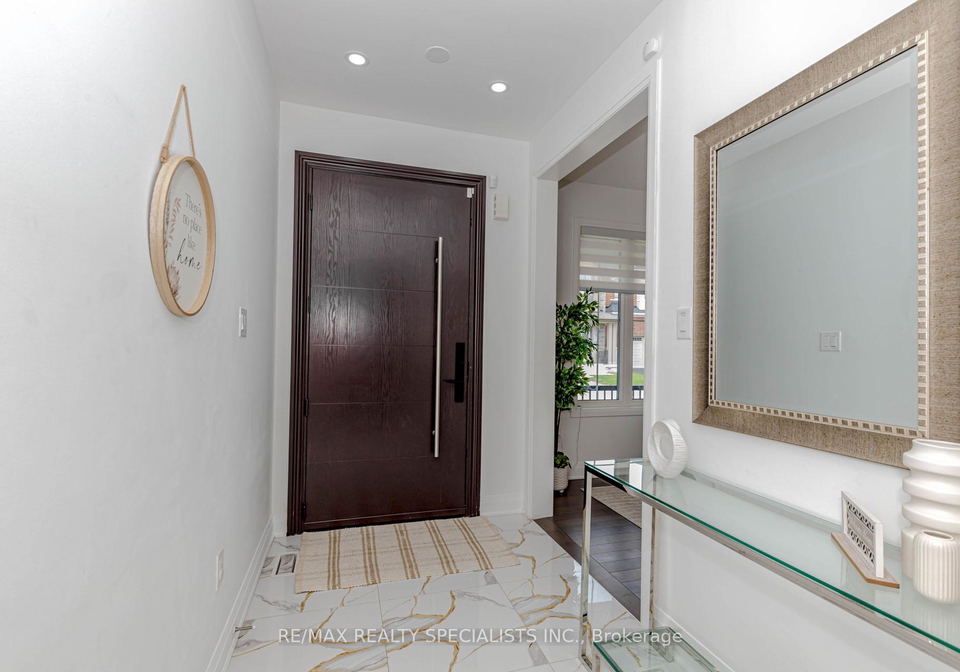 1411-lobelia-crescent-milton-ontario-w12364552