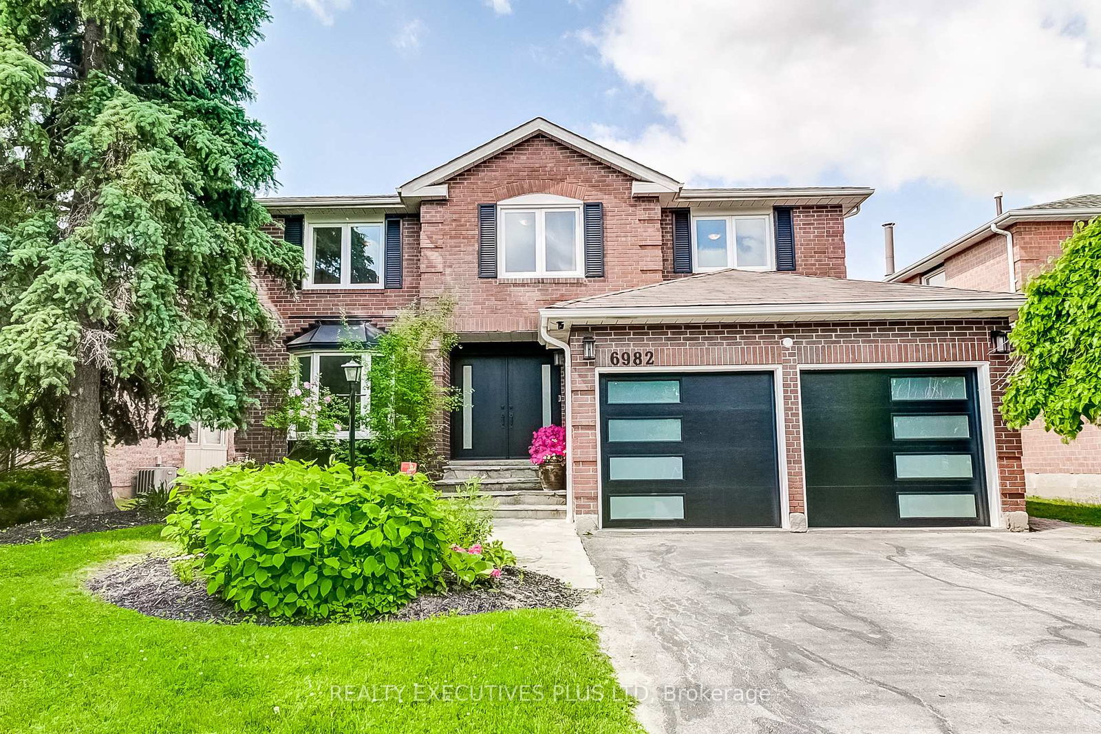 6982-danton-promenade-mississauga-ontario-w12364639