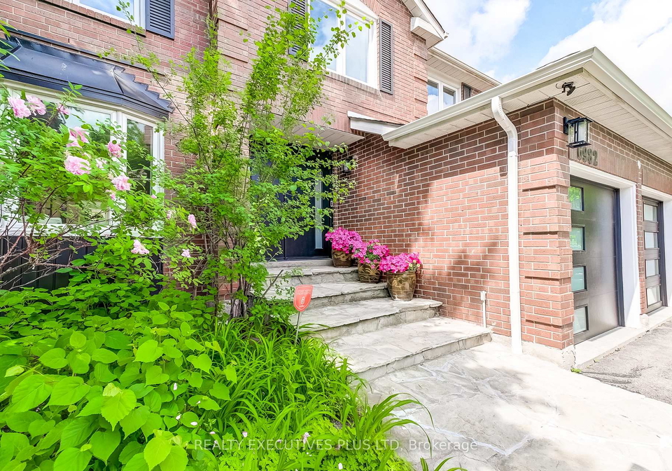 6982-danton-promenade-mississauga-ontario-w12364639