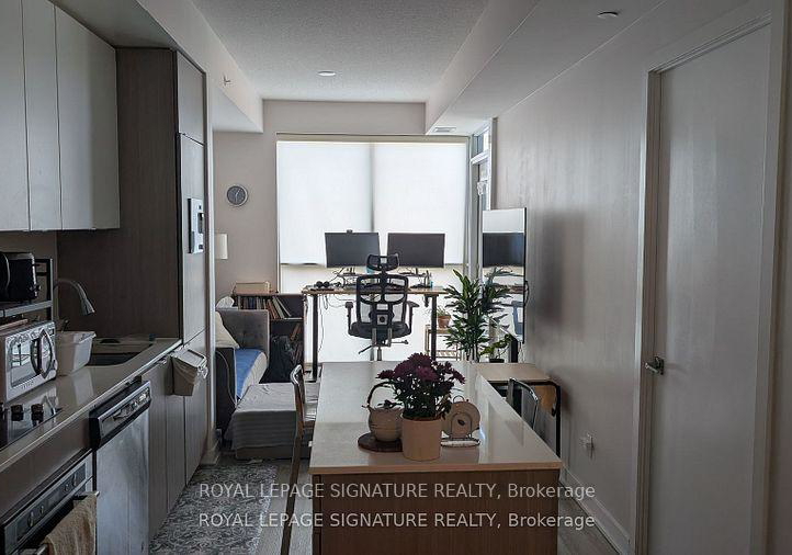 5220-dundas-street-burlington-ontario-w12365106