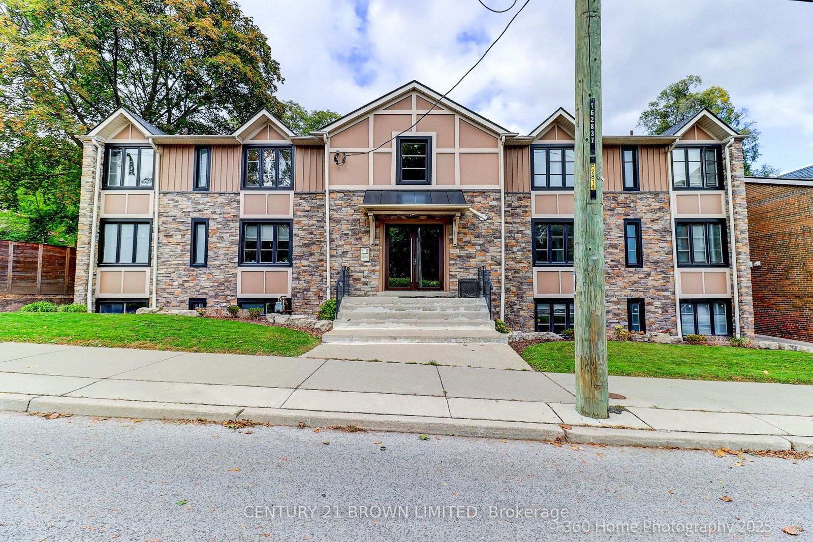 2814-w-bloor-street-w-etobicoke-ontario-w12365181